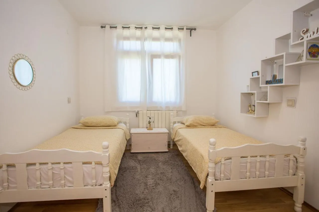 Apartment Rosse Porec 0*,